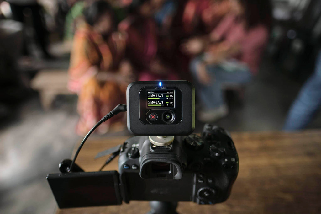 Shure MoveMic Two Kit, Pro Wireless Lavalier Microphones with Camera Receiver for DSLR
